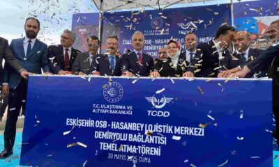 Bakan Uraloğlu, Eskişehir’de Hasanbey Lojistik Merkezi Demiryolu Bağlantısı Temel Atma Töreni’ne katıldı