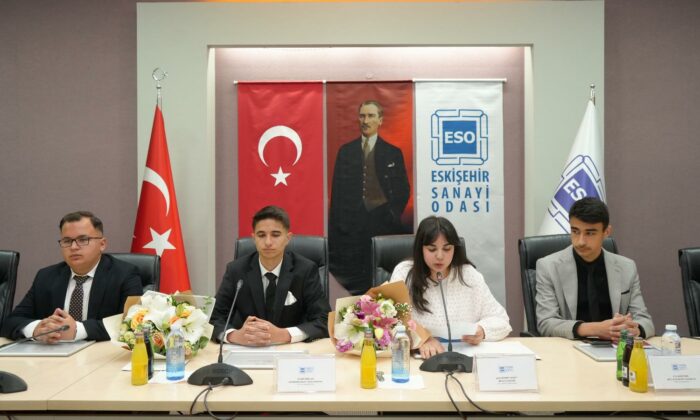ESO’da Gençlik Meclisi Rüzgârı Esti