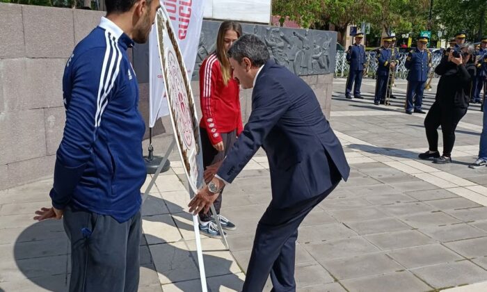 19 Mayıs Coşkusu Şehit Anıl Gül Spor Salonu’nda Yoğun Katılımla Kutlandı