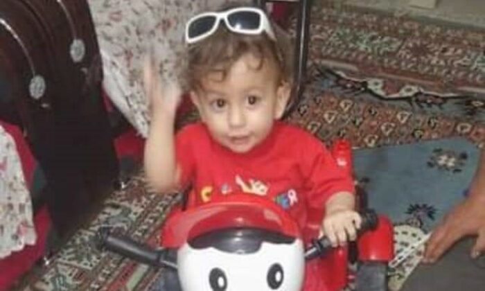 Sinek ısırığıyla yatağa bağımlı kalan çocuğun önceki halleri yürek burktu