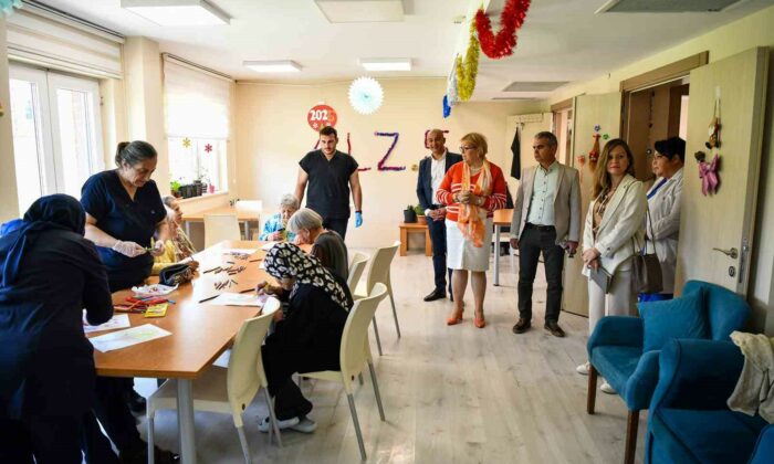 Karabağlar Belediyesi heyeti Tepebaşı’nın projelerini inceledi