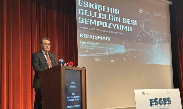 Eskişehir Geleceğin Sesi Sempozyumu’nda yapay zeka teknolojisi değerlendirildi