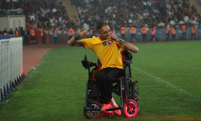 Eskişehirspor’un kutlamaları için engel tanımadı