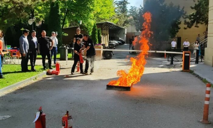 Eskişehir Valiliği personeline yangın farkındalık eğitimi
