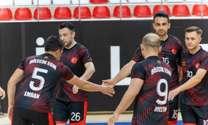 Bilecik Emniyet Müdürlüğü Voleybol Takımı çeyrek finale yükseldi