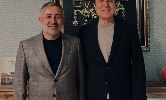 Sanatçı Kökler ile Başkan Yıldırım bir araya geldi