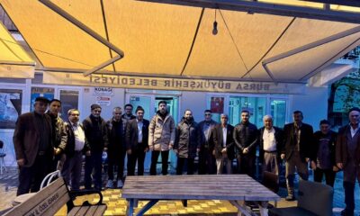 Sabah namazında köylülerle bir araya geldi