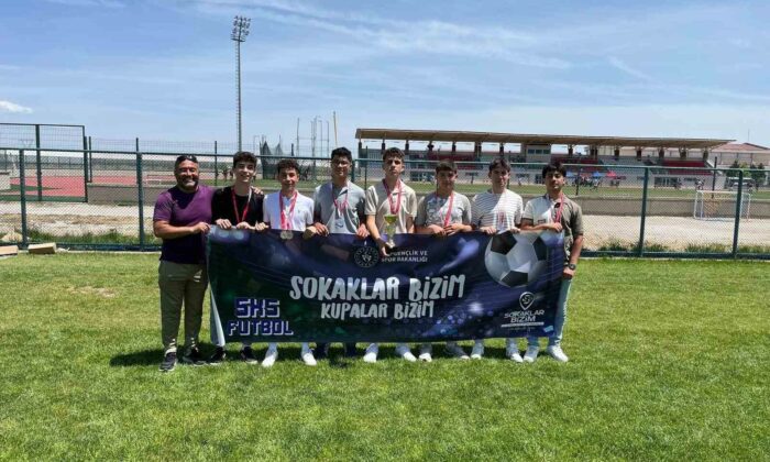 ’Sokaklar Bizim’ futbol müsabakaları tamamlandı