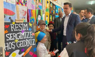 Sultandağı’nda Halk Eğitim Merkezinde yıl sonu sergisi açıldı