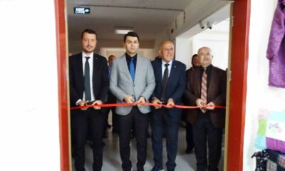 Hisarcık’ta karma yıl sonu sergisi açıldı