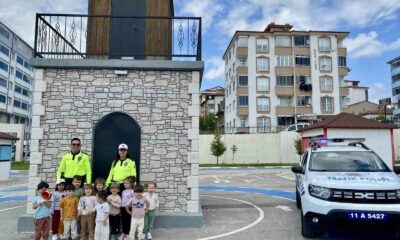Minik öğrenciler polislik mesleğini yakından tanıdı
