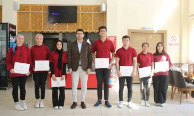Hisarcık’ta başarılı öğrenciler ödüllendirildi