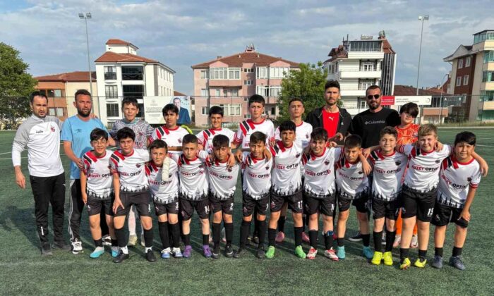 Bilecik Futbol Akademi lige başarılı bir skorla başladı