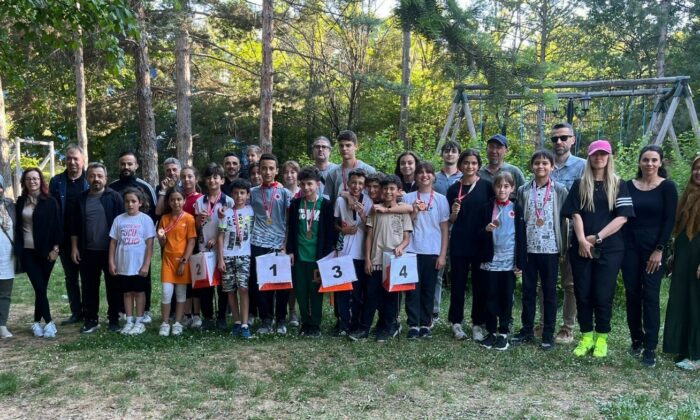 Genç oryantiring sporcuları Kütahya’da ter döktü