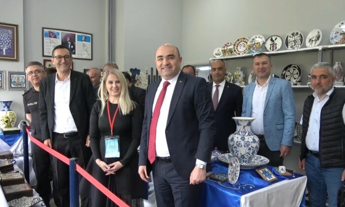 Tavşanlı Halk Eğitim Merkezi’nden yıl sonu sergisi büyük beğeni aldı