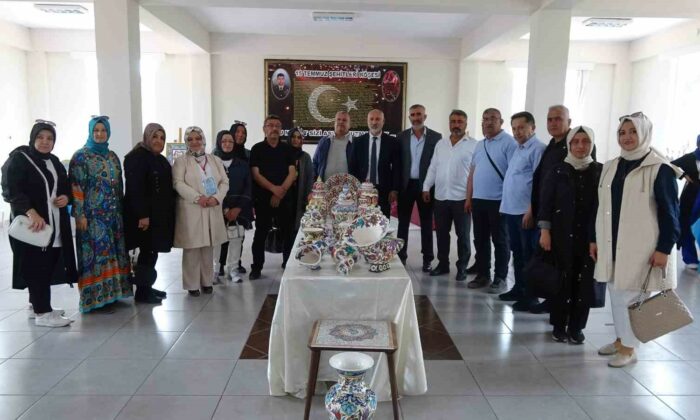 Tunçbilek’te çini sergisi