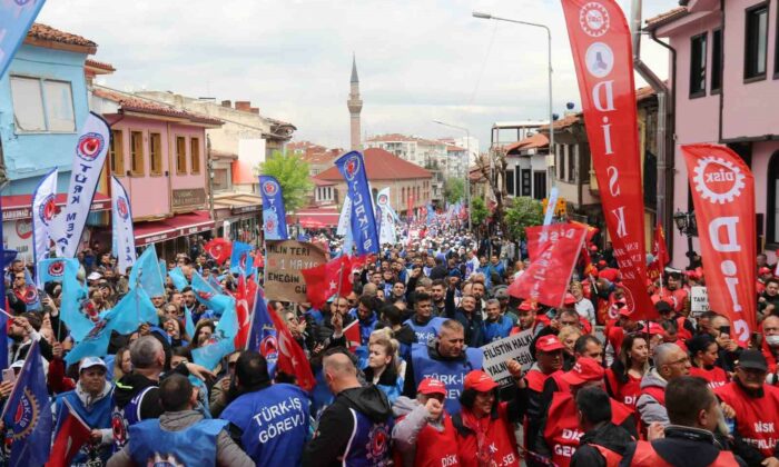 Eskişehir’de 1 Mayıs İşçi Bayramı coşkuyla kutlandı