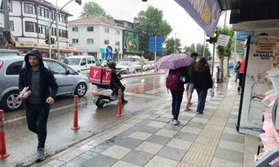 Afyonkarahisar’da yağışlı hava etkili oldu