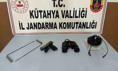 Kütahya’da jandarmadan kaçak kazı operasyonu: 2 şüpheli gözaltına alındı