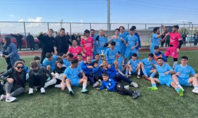 Tavşanlı Erdemspor, şampiyonluğu ve Kıbrıs turnuvasıyla ilgi odağı oldu