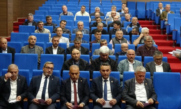 Tavşanlı Kaymakamlığı’nda köy muhtarlarıyla istişare toplantısı gerçekleşti