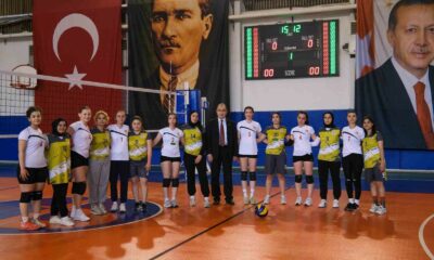 Voleybol Turnuvası öğrencilerden yoğun ilgi gördü