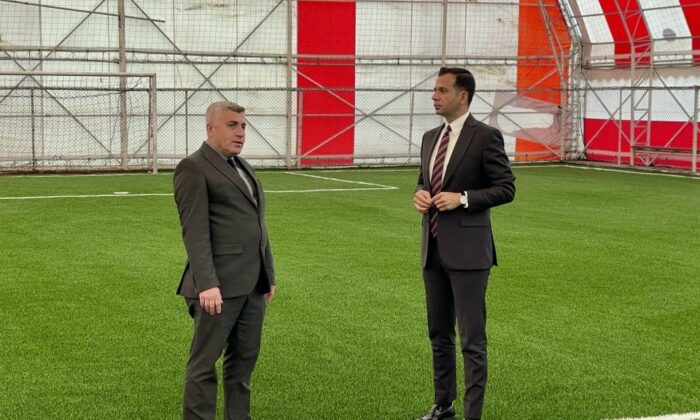 Kaymakam Aslan’dan halı saha incelemesi
