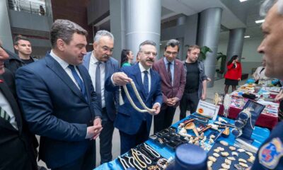 Vali Aksoy, kas hastası çocuk için düzenlenen panayıra katıldı