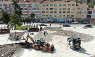 İnönü Cumhuriyet Meydanı’nda sona yaklaşılıyor