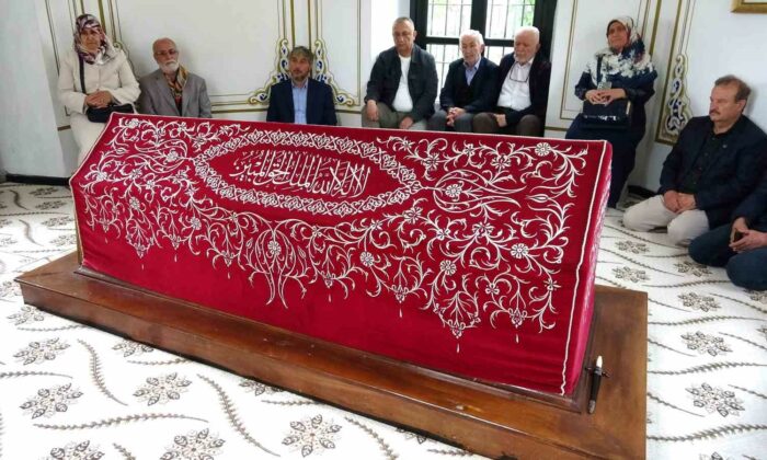 Hayme Ana, Anneler Günü’nde kabri başında anıldı
