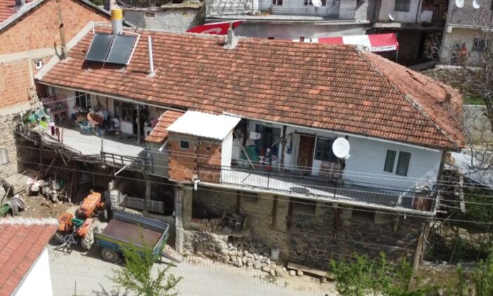 Şehit Önder Özen’in ailesine verdiği evi yenileme sözünü devlet gerçekleştirecek