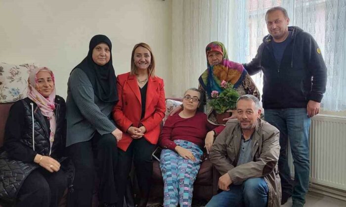 Başkan Tekin ilçedeki kadınlarla bir araya geldi