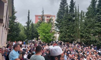 Gediz’den hacı adayları dualarla kutsal topraklara uğurlandı