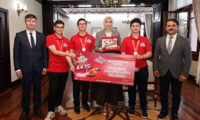 Vali Yiğitbaşı, TEKNOFEST KKTC 2025’te dereceye giren HasCode Takımı’nı kabul etti