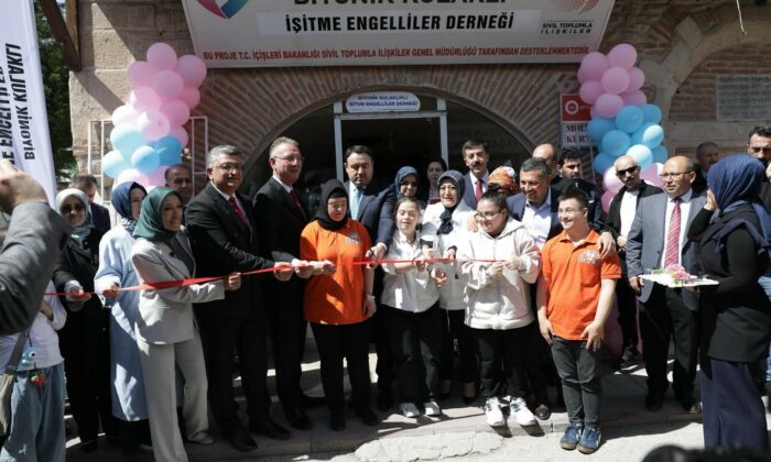 Kütahya’da ’İşaret Dili Atölyesi ve Girişimci Çocuklar Atölyesi’ açıldı