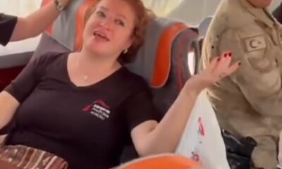 Yolda durdurulan korodan jandarmaya konser