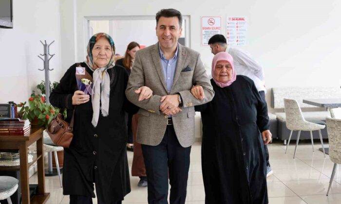 Şehit anneleriyle anlamlı buluşma