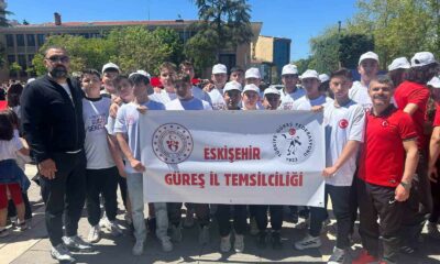 Gençlik Haftası kutlamaları Vilayet Meydanı’nda başladı