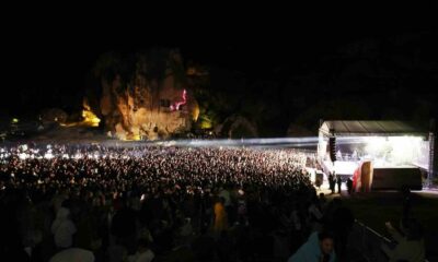 Ekin Uzunlar, Ayazini Frig Vadisi’nde unutulmaz bir konser verdi
