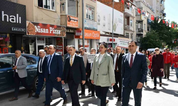 Bilecik’te ‘Aile Yürüyüşü’ ile ‘Aile Yılına’ vurgu yapıldı