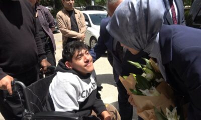 Bakan Mahinur Özdemir Göktaş’tan, özel gereksinimli Abdullah’a yakın ilgi
