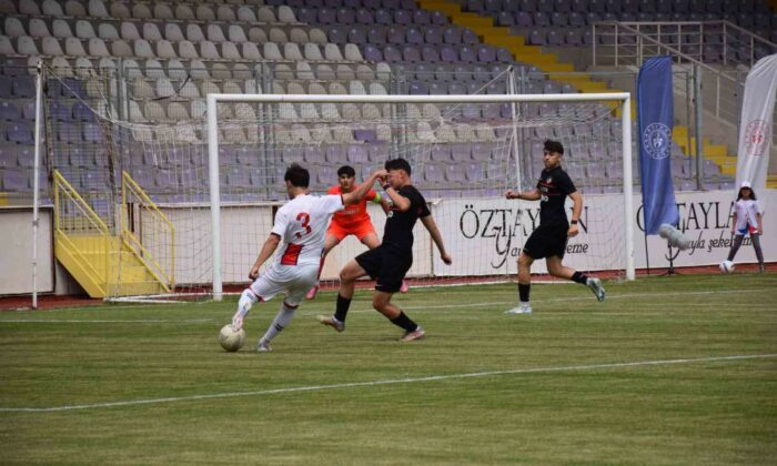 Okul Sporları Futbol Genç Erkekler Türkiye Şampiyonası sona erdi