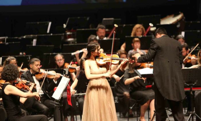Senfoni Orkestrası’ndan coşkulu 19 Mayıs konseri