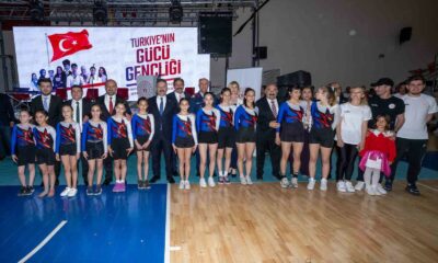 Eskişehir’de 19 Mayıs Atatürk’ü Anma, Gençlik ve Spor Bayramı coşkuyla kutlandı