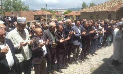 Hisarcık Aşağı Yoncaağaç köyünde hayır yemeği ve yağmur duası