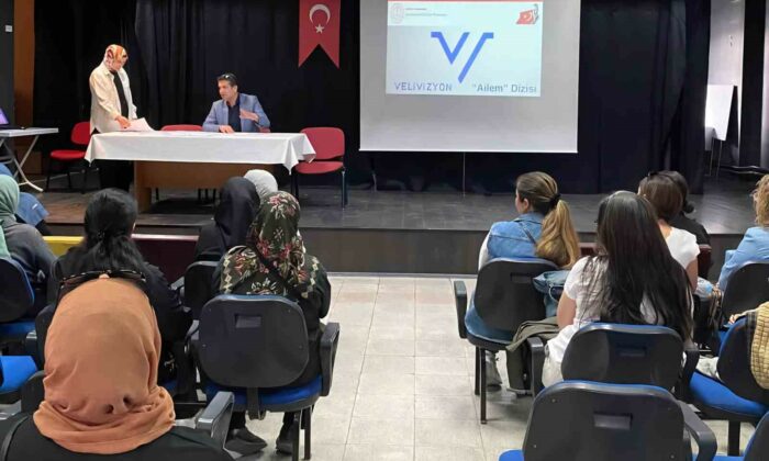 Velilere ‘Velivizyon’ teşekkür belgeleri takdim edildi