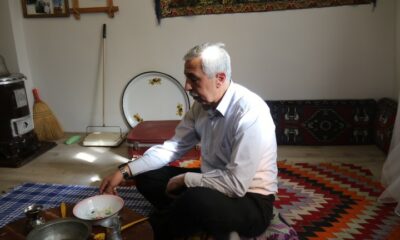 (ÖZEL) Genç kuşaklara geçmişini unutturmamak için evini müzeye çevirdi