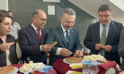 5 Bin yıllık ekmek Halk Ekmek tezgahlarında