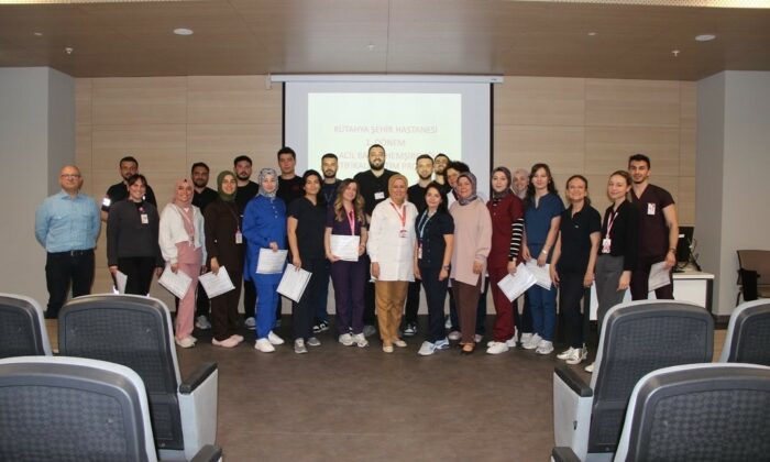 Kütahya Şehir Hastanesinde “Acil Bakım Hemşireliği Sertifikalı Eğitim Programı”