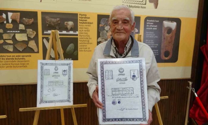 Emekli valinin müzeye bağışladığı, babasına ait 105 yıllık diploma ilgi odağı oldu